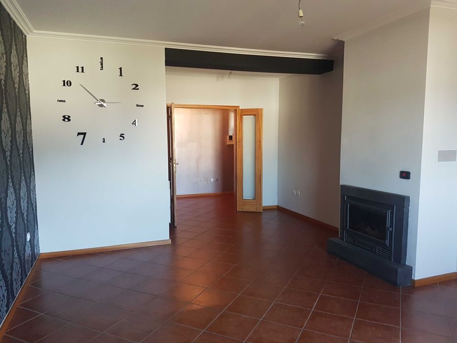 Aluga-se Apartamento T2 - Oiã - Ao lado do Continente