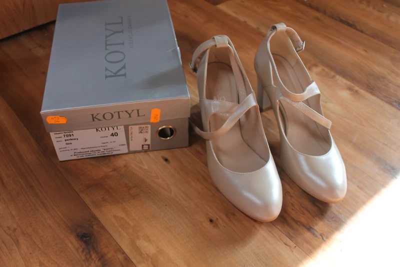 Buty ślubne Kotyl