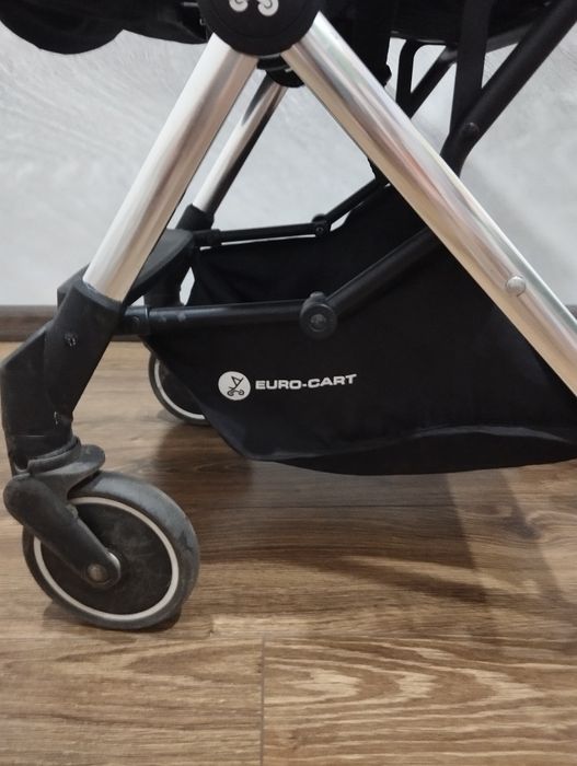 Продам коляску  універсальна