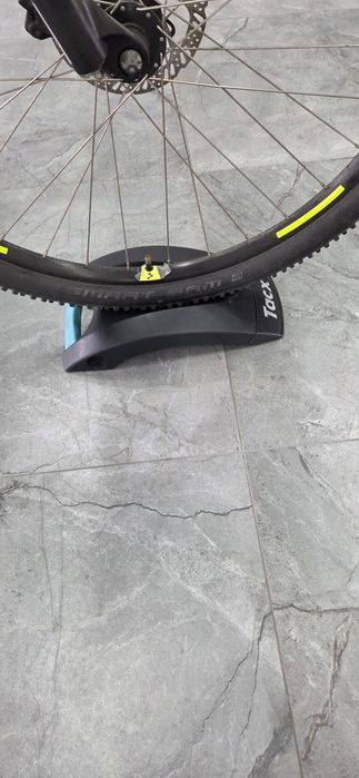 Велотренажер Tacx Bushido