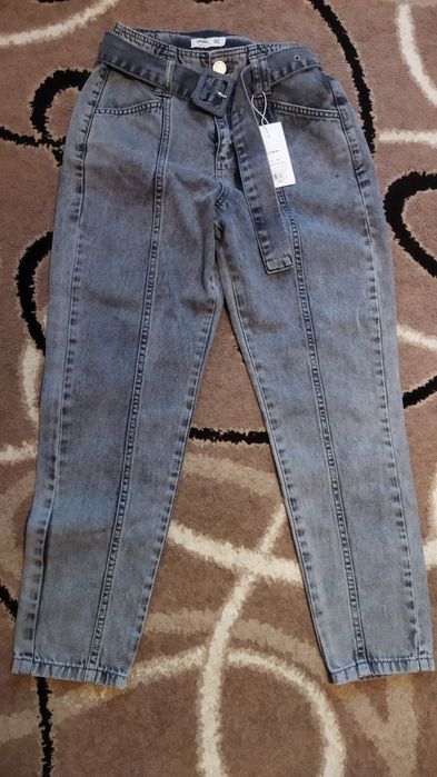 Джинси на дівчинку 32р