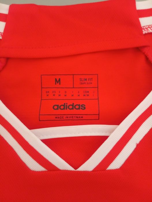 camisola 2023/2024 Benfica campeão 2022-2023  - Emirate Fly Better - Sagres - Tamanho M - NOVA