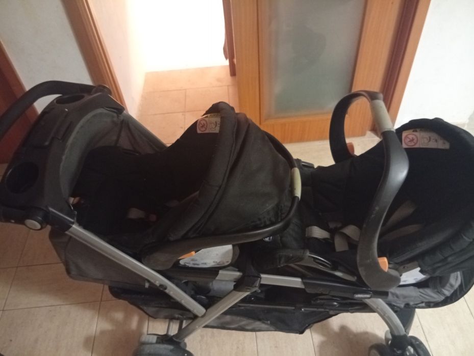 Carrinho bebe  com ovos