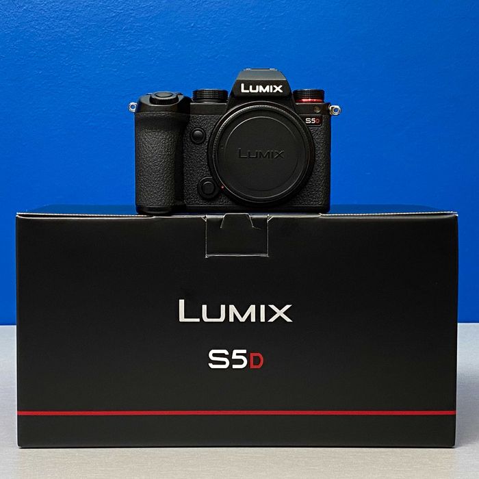 Panasonic Lumix DC-S5D (Corpo) - 24.2MP