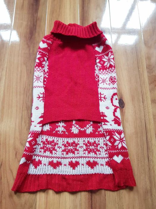 Czerwono biały świąteczny sweter dla psa z pingwinami sercami  L