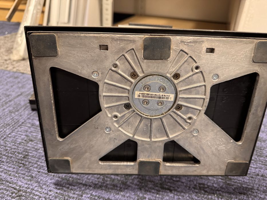 Monitory Dell stan jak na zdjeciach