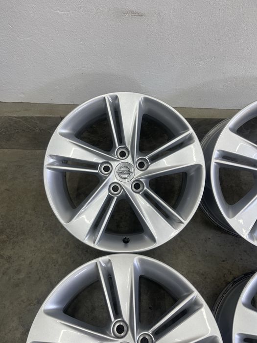 Диски R17 5/115 Opel Astra Insignia Zafira