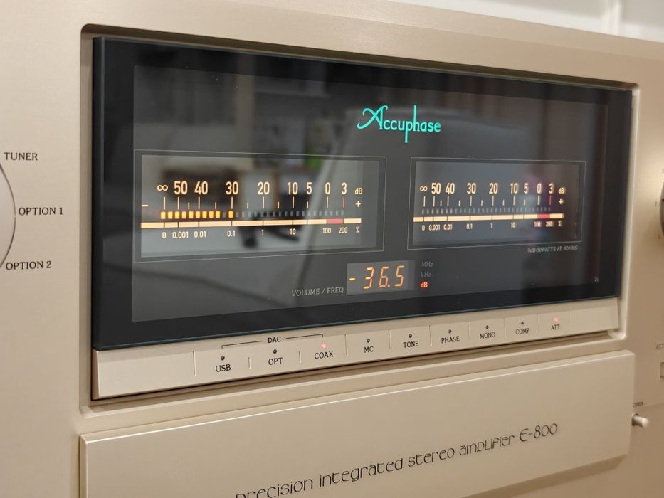 Accuphase E800 - wzmacniacz integra