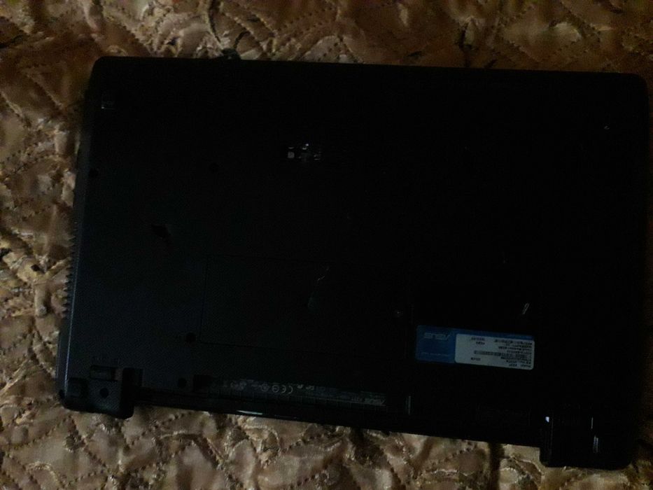 Продам-обміняю б\у ноутбук  Асус неробочий