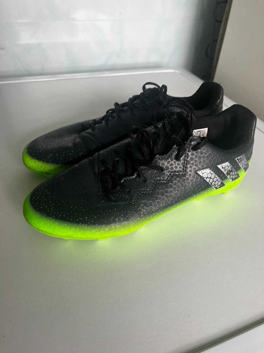 дитячі бутси для футболу Adidas