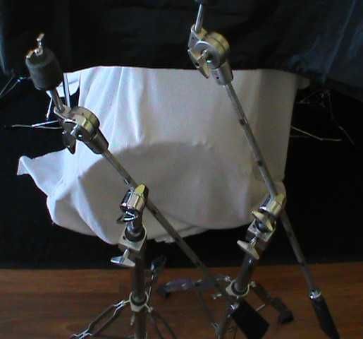 Bateria: tripés de preto, tarola - Gibraltar 8713UA Snare/Tom Stand Flat - NOVO