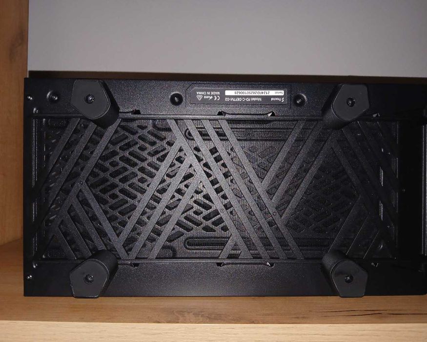 Obudowa komputera FRACTAL DESIGN Define 7 Mini Czarna TG Light Tint