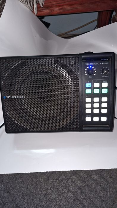 TC Helicon Voice Solo 150 FX.