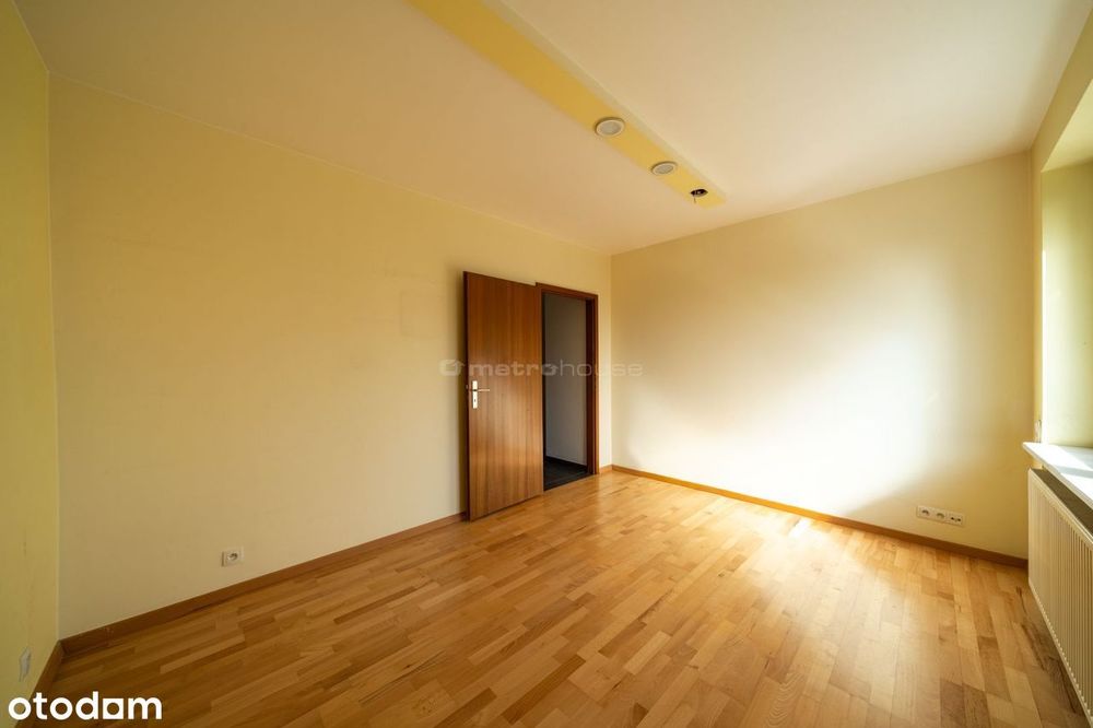 Apartament - 4 pokoje z garażem i balkonem!
