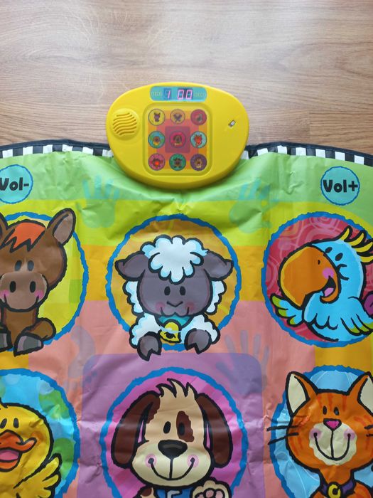 Mata do zabawy ze zwierzętami dźwiękowa