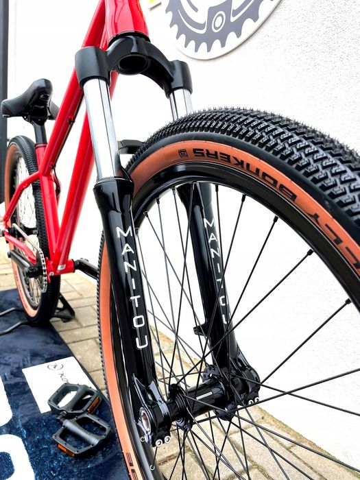 Rower Dirt KONA SHONKY 26 Rama L Street Stunt Pumptrack Manitou Circus