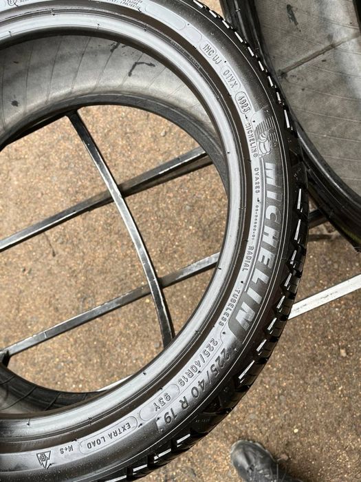 Шины бу 225 40 R 19 Michelin crossclimate 2 всесезон комплект резина