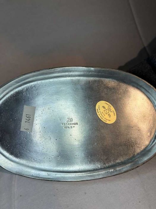 Caixa Oval em Estanho 95% - J. Dores (17cm)