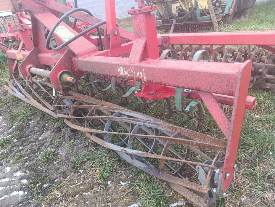 Agregat uprawowo siewny unia Ares siewnik