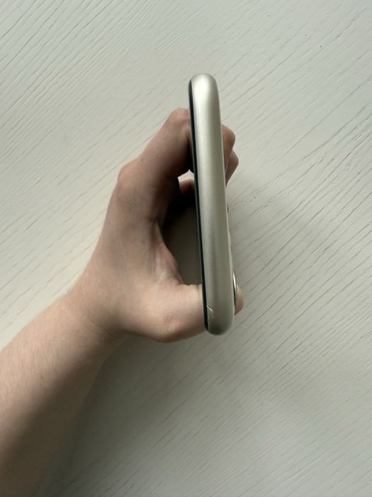 iPhone 11 128 ГБ White