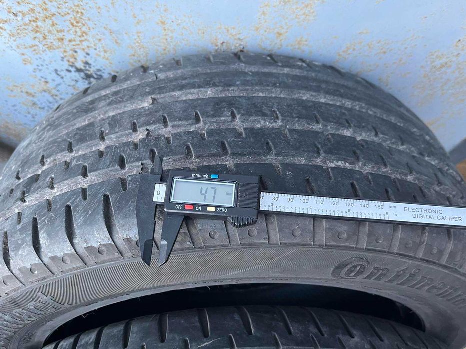 Шини 235 55 R17 Continental VancoContact