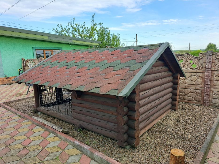 Волєр для собаки.