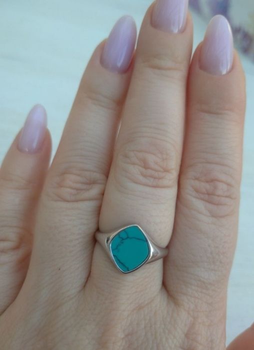 Срібна каблучка з натур. каменем, розмір 17