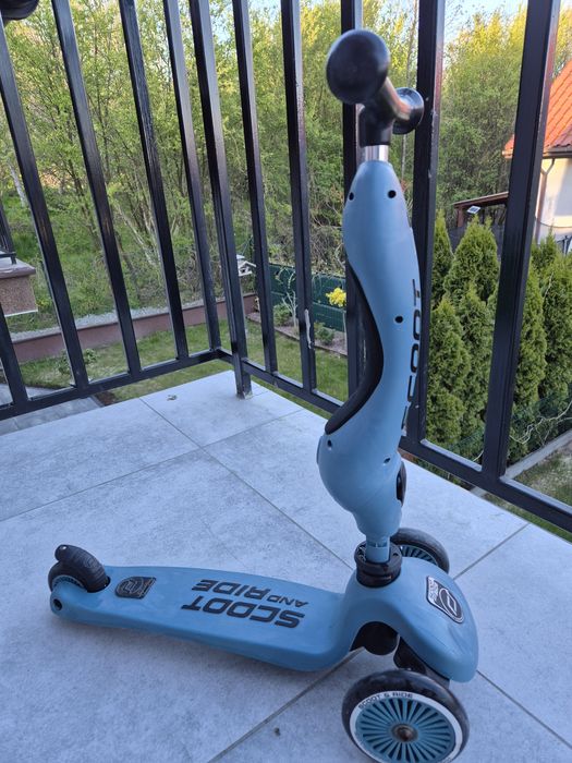 Scoot and Ride niebieski