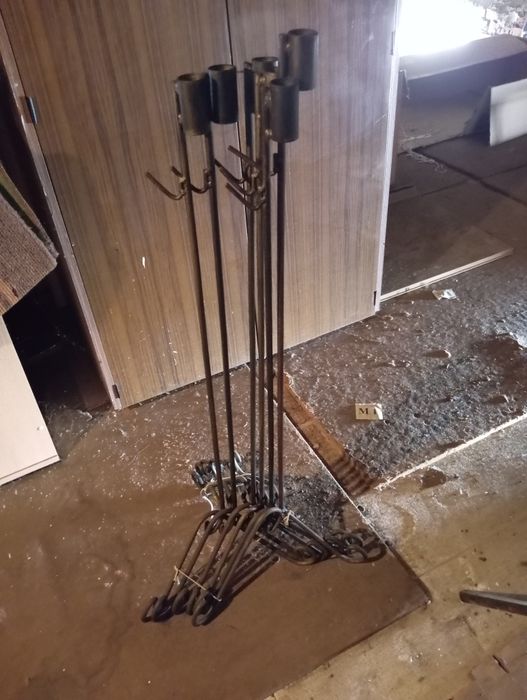 Stojaki metalowe na kwiaty