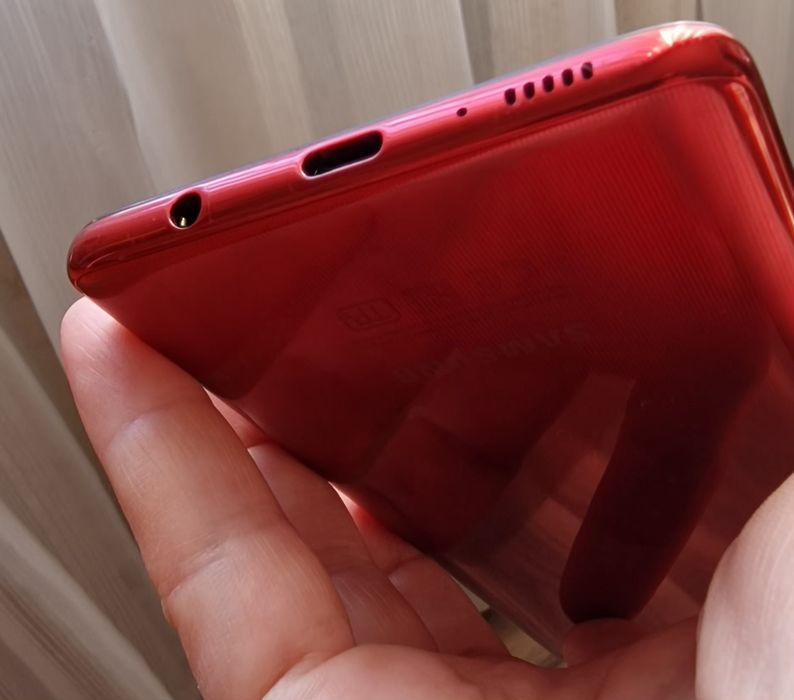 Samsung  A 51  телефон