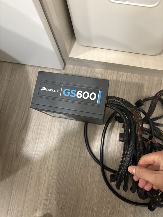 Fonte de Alimentacao ATX Corsair GS600