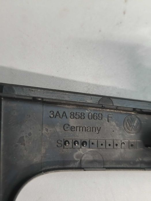 Vw Passat B7, OE: 3AA858069F, Ramka radia, Przycisk awaryjnych