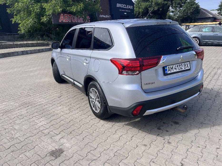 Mitsubishi Outlander III, 2016