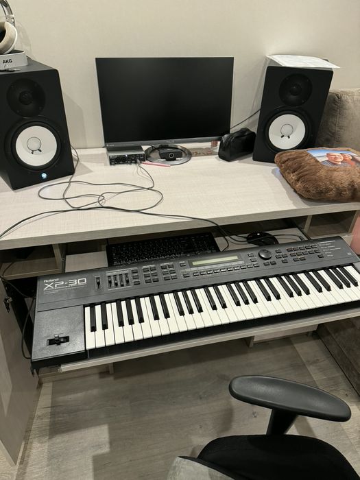 Синтезатор Roland xp30