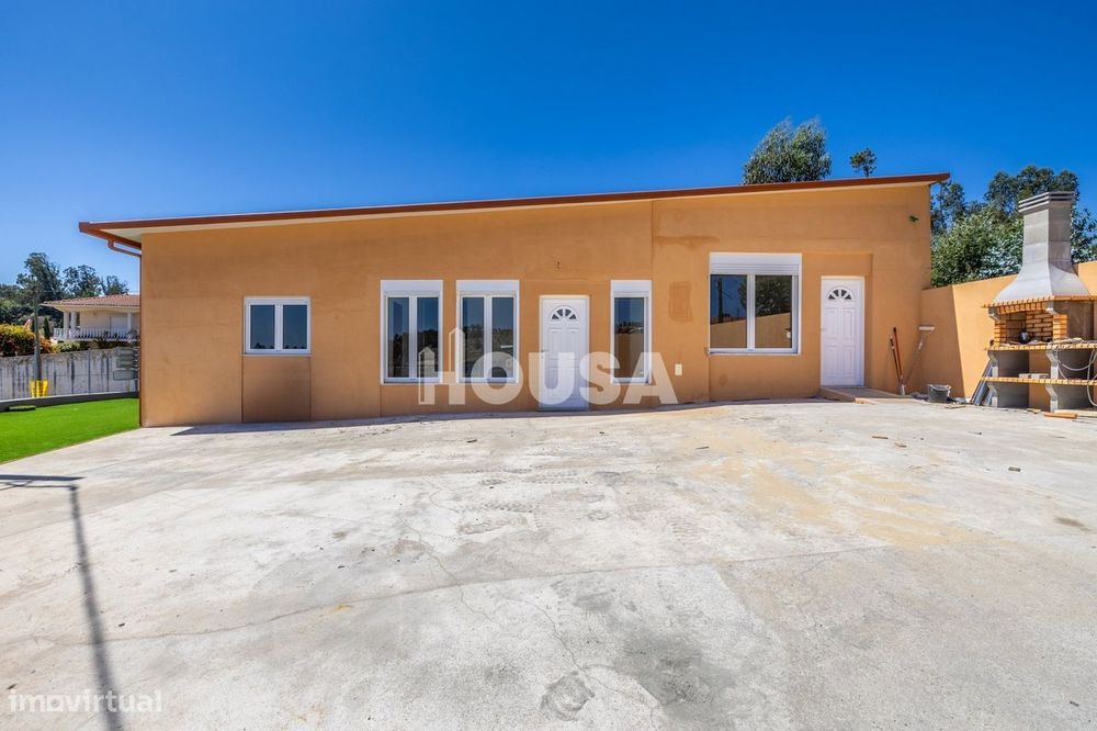 Moradia T3 Renovada | Azoia – Leiria