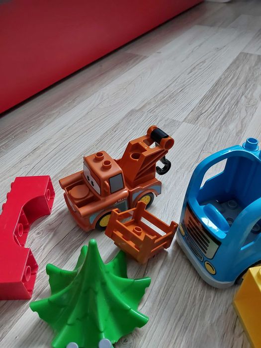 Lego Duplo kilka zestawòw w tym tory