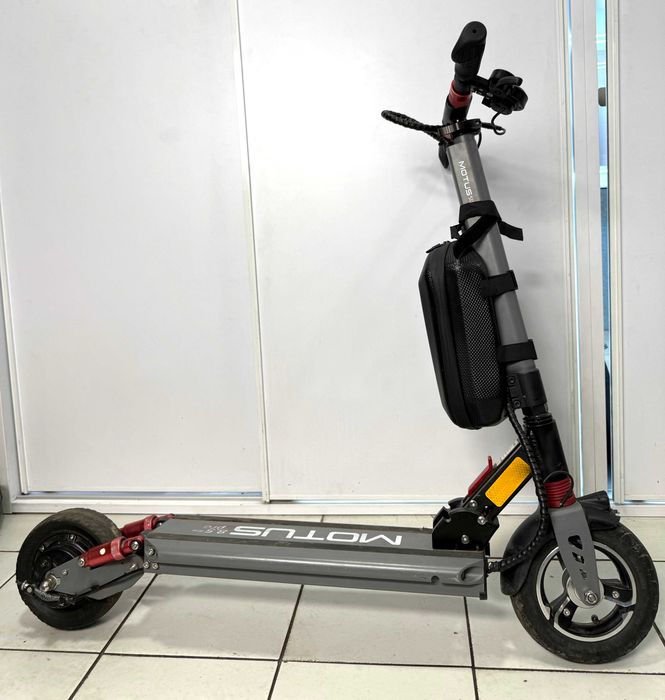 Hulajnoga elektryczna Motus PRO 8.5 LITE 350W 35km + Torba/Sakwa