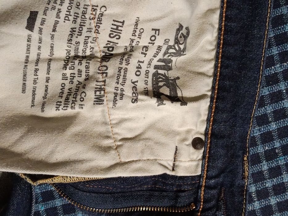 Женские джинсы Levi's w34L32 model 519