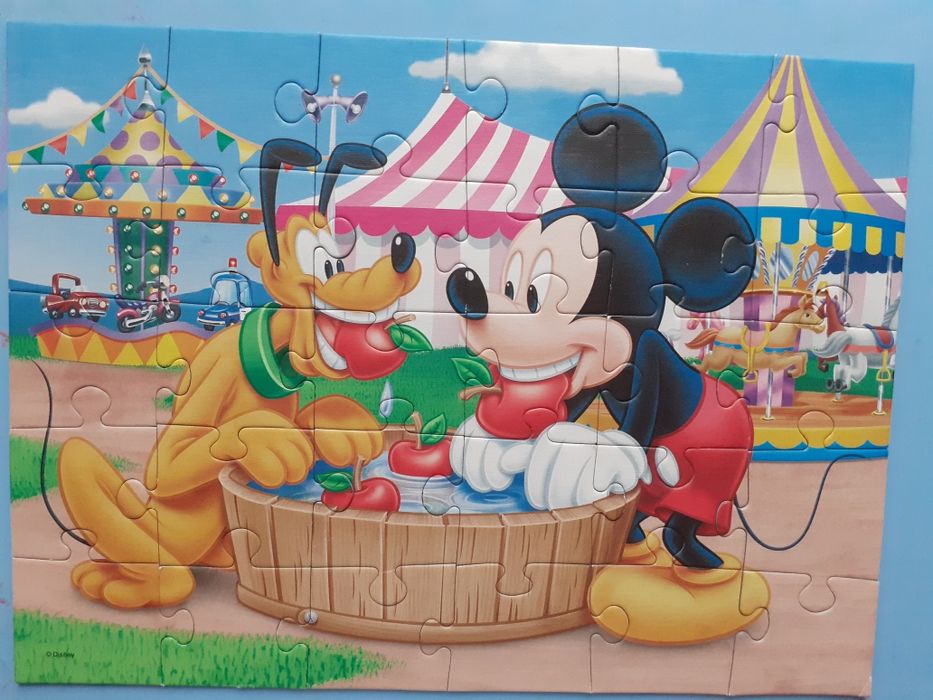 Puzzle 30 Myszka Miki Pluto