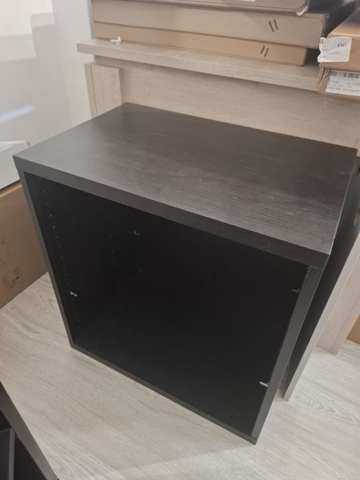 Estrutura besta IKEA