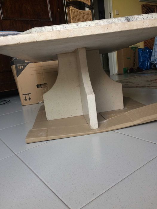 mesa de mármore para centro de sala ou escritório