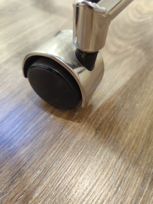 Продам стілець .для облаштування комп'ютерного місця.