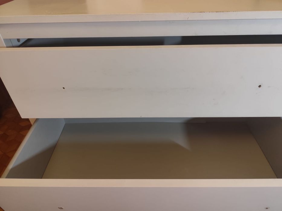 Komoda z 3 szufladami – bez uchwytów