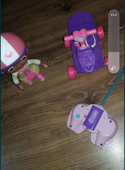 Doktor Dosia/Dośka klinika pluszaków hulajnoga na pilot