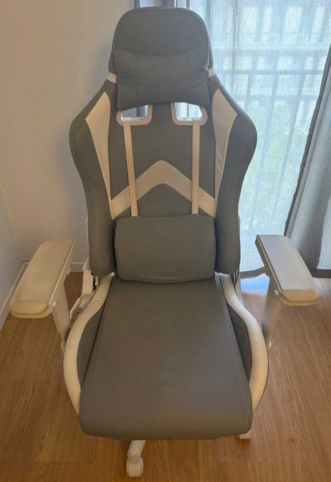Cadeira Gamimg Reclinável com Apoio para os Pés
