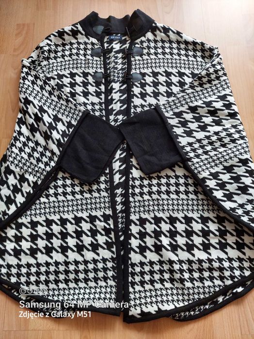 Poncho damskie ciepłe czarno białe,roz.L