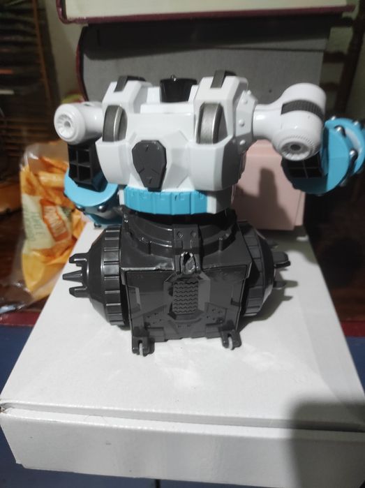 2 robot LEGO e 1 tartaruga ninja