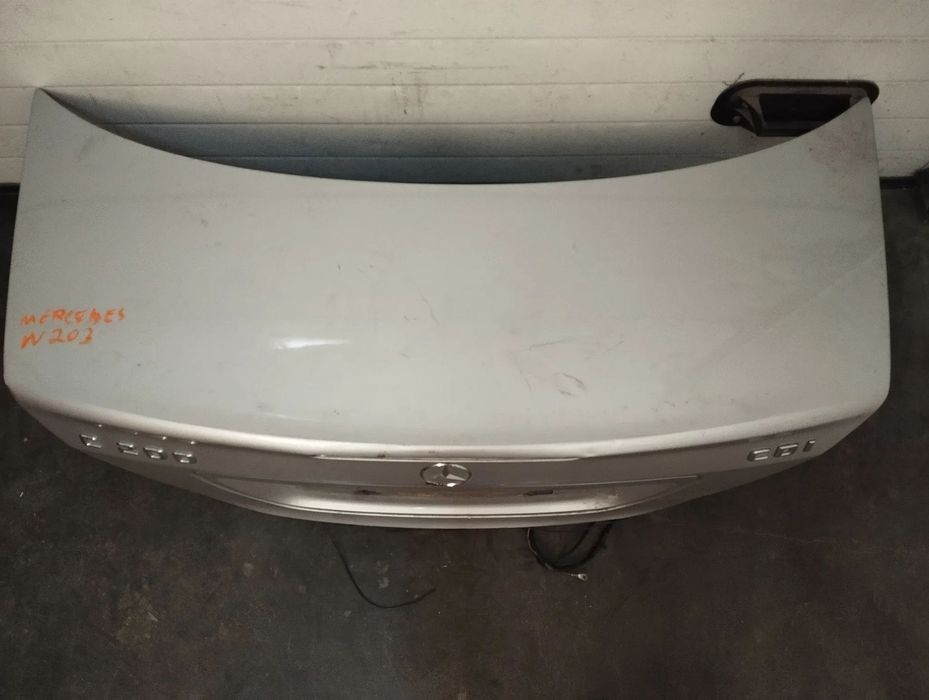 TAMPA DA MALA MERCEDES CLASSE C W203