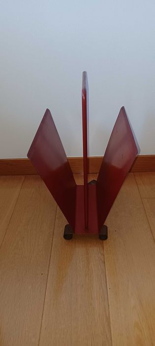Suporte para revistas antigo  em metal