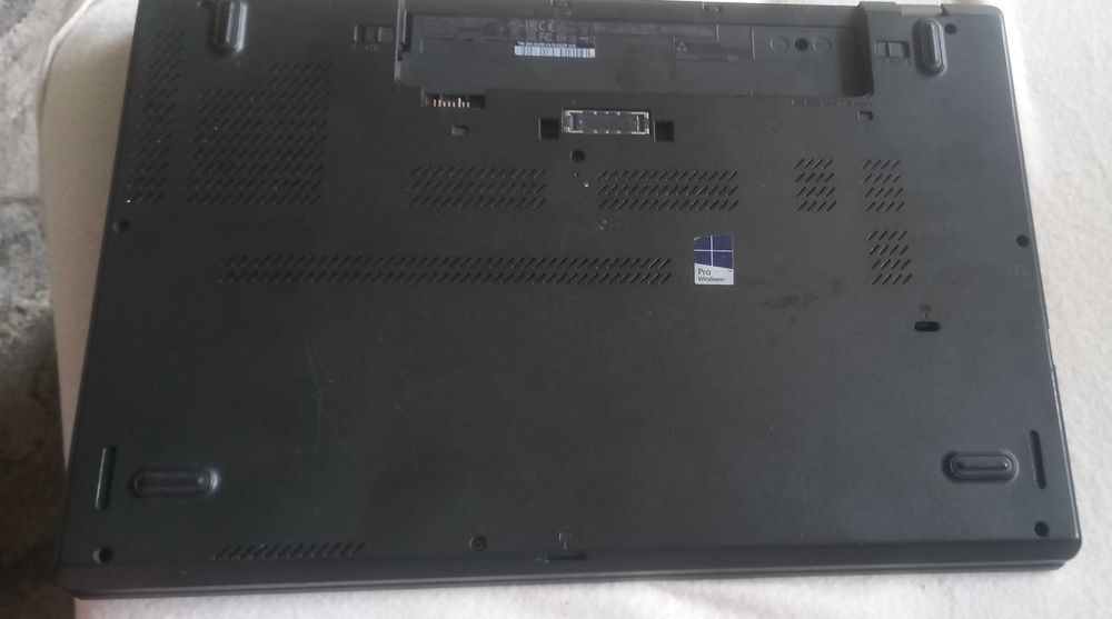 Laptop Lenovo T560 i5 6200U 8Gbram 128gbssd